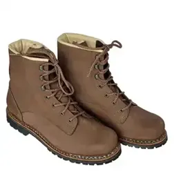 zweigenähte trekkingstiefel