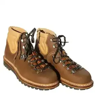 zwiegenähte wanderstiefel