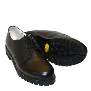 wien-schwarz-312 zwiegenähter Halbschuh wien